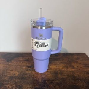 Stanley 30 oz. Quencher FlowState Tumbler Comforting Purple
